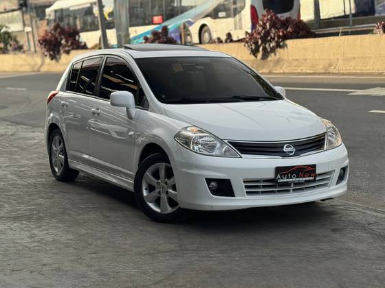 NISSAN TIIDA 1.8 SL 16V FLEX 4P AUTOMÁTICO NISSAN TIIDA 1.8 SL 16V FLEX 4P AUTOMÁTICO